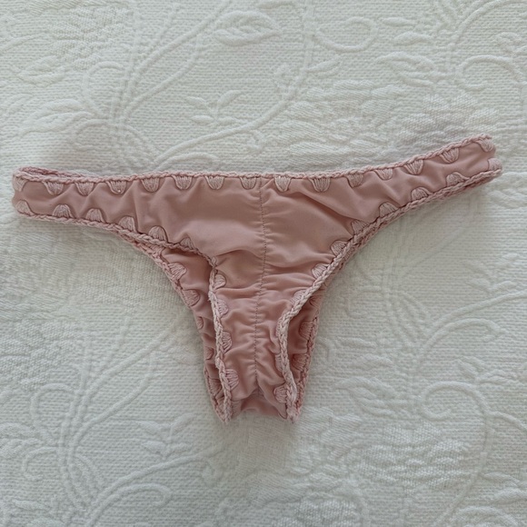 Posh Pua Baby Pink Crotchet Bikini Bottoms👙 - Picture 2 of 4